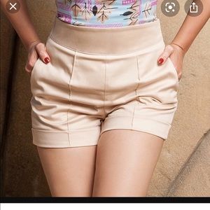 Laura Byrnes khaki shorts XS BNWT